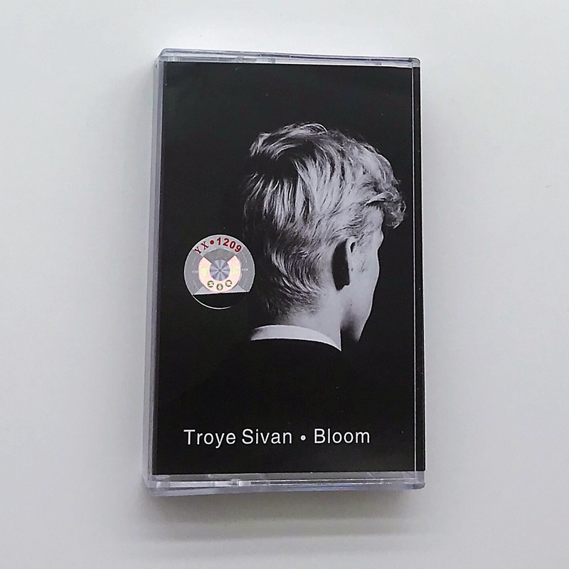 English Song Audio Cassette Un - Music Song Audio review and price